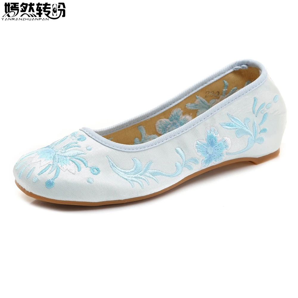 

Summer Women Flats Floral Embroidery Stain Shoes Soft Sole Comfort Travel Dance Drive Walking Shoes For Cheongsam