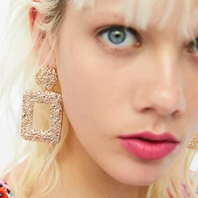 JURAN Novo Escudo do Metal Geométrica Za Queda Brincos para As Mulheres Marca Desenhos Feitos À Mão Bohemian Dangle Brincos Partido Jóias de Casamento(China)