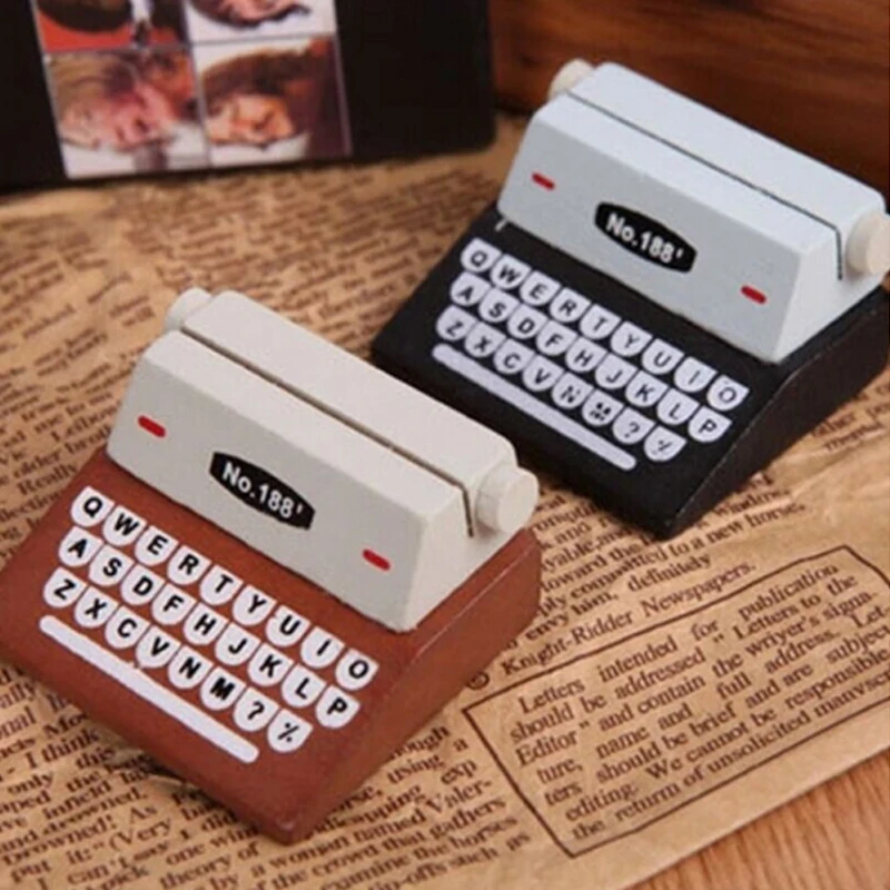 

1PC Mini Retro Typewriter Desktop Figurines Wooden Message Note Clip Pictures Holder Home Decor Arts Crafts Kids Toys V4104