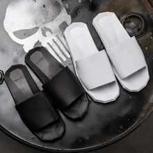 Летние тапочки; мужские сандалии на толстой подошве; нескользящая обувь для дома и улицы в Корейском стиле; Тапочки для ванной