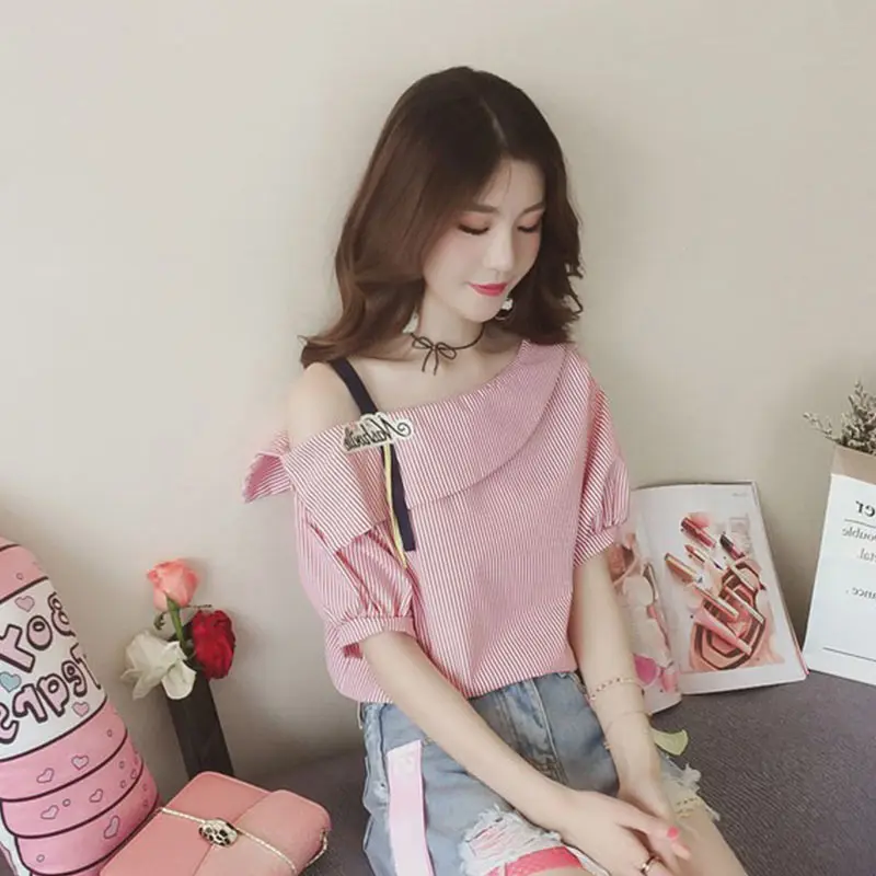 الكورية لطيف المرأة الصيف البلوزات مخطط واحد الكتف قصيرة الأكمام حزام قميص الإناث قمم H9