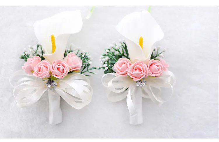 white wedding wrist corsage boutonnieres roses  (4)