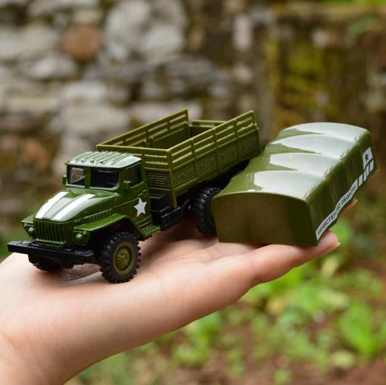 Militärfahrzeuge im Maßstab 1:24 Army Truck Toy Alloy Diecast Pull Bakc