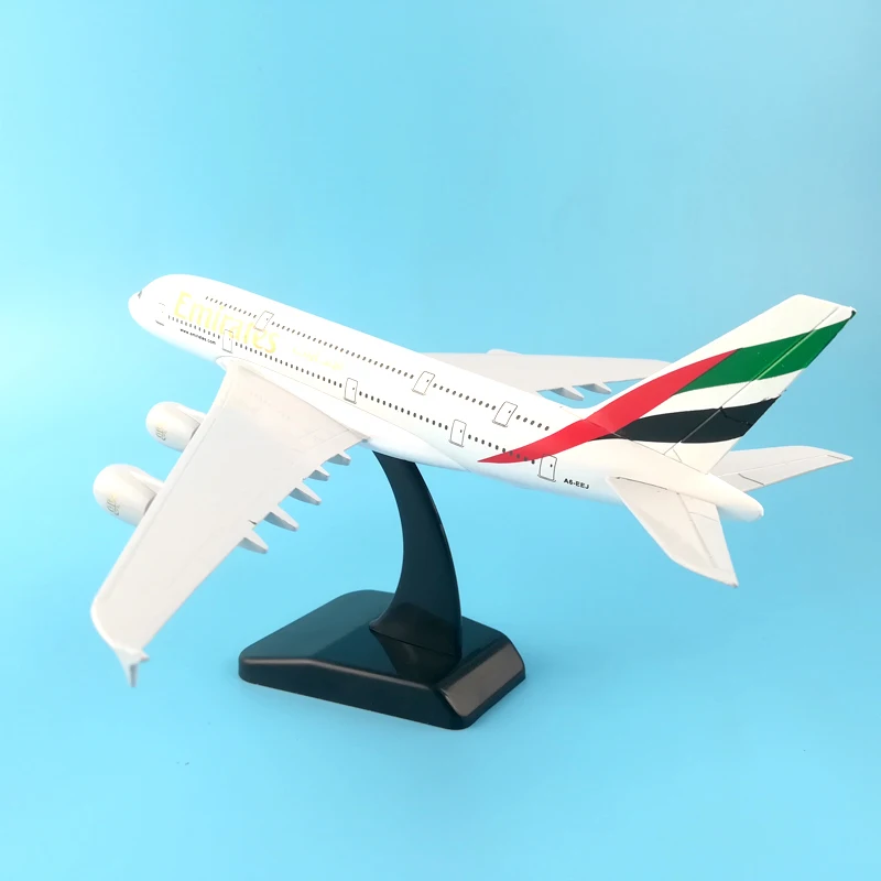Модель самолета JASON TUTU модель самолета Emirates Airbus A380 модель самолета 1:200 литой металл 20 см самолет игрушка в подарок