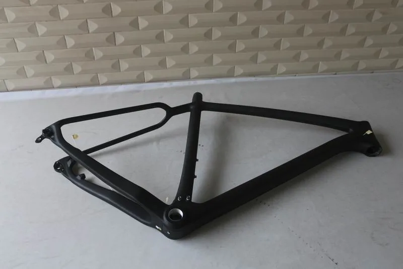 Perfect 29er T800 MTB frame . mountain frame . 10