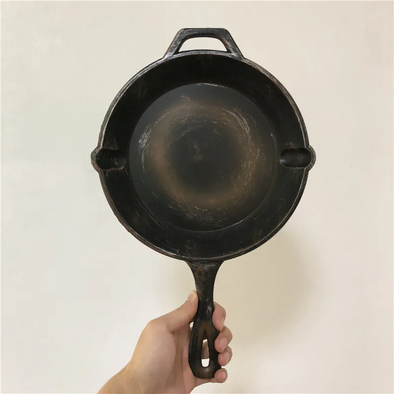 

PUBG 1:1 Saucepan Rust Old Cosplay Weapon Safety PU Figure Model Playerunknown's Battlegrounds Surrounding Props Hallowee 42
