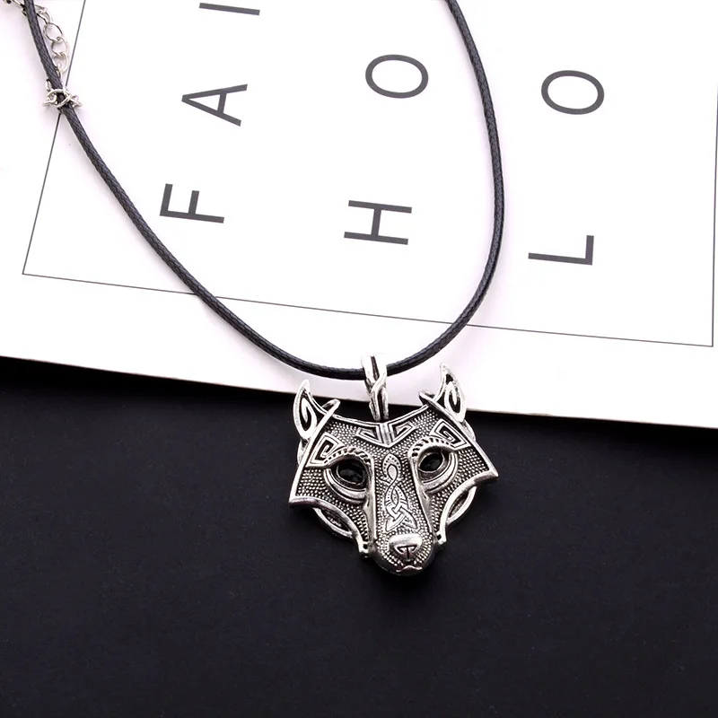 viking necklace (5)