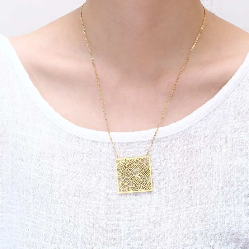 Delicato Roma Italia Mappa Gioielli La Tua Città Natale Italia Collana Con Ciondolo Quadrato Minimalista Geometrico Contorno