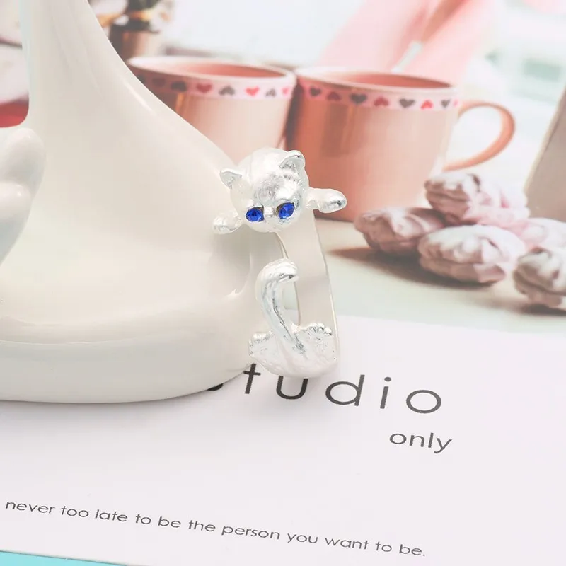 Fashion-Animal-Rings-For-Women-Silver-Metal-Blue-Rhinestone-Eyes-Cat-Ring-Adjustable-Open-Anel-Jewelry (3)