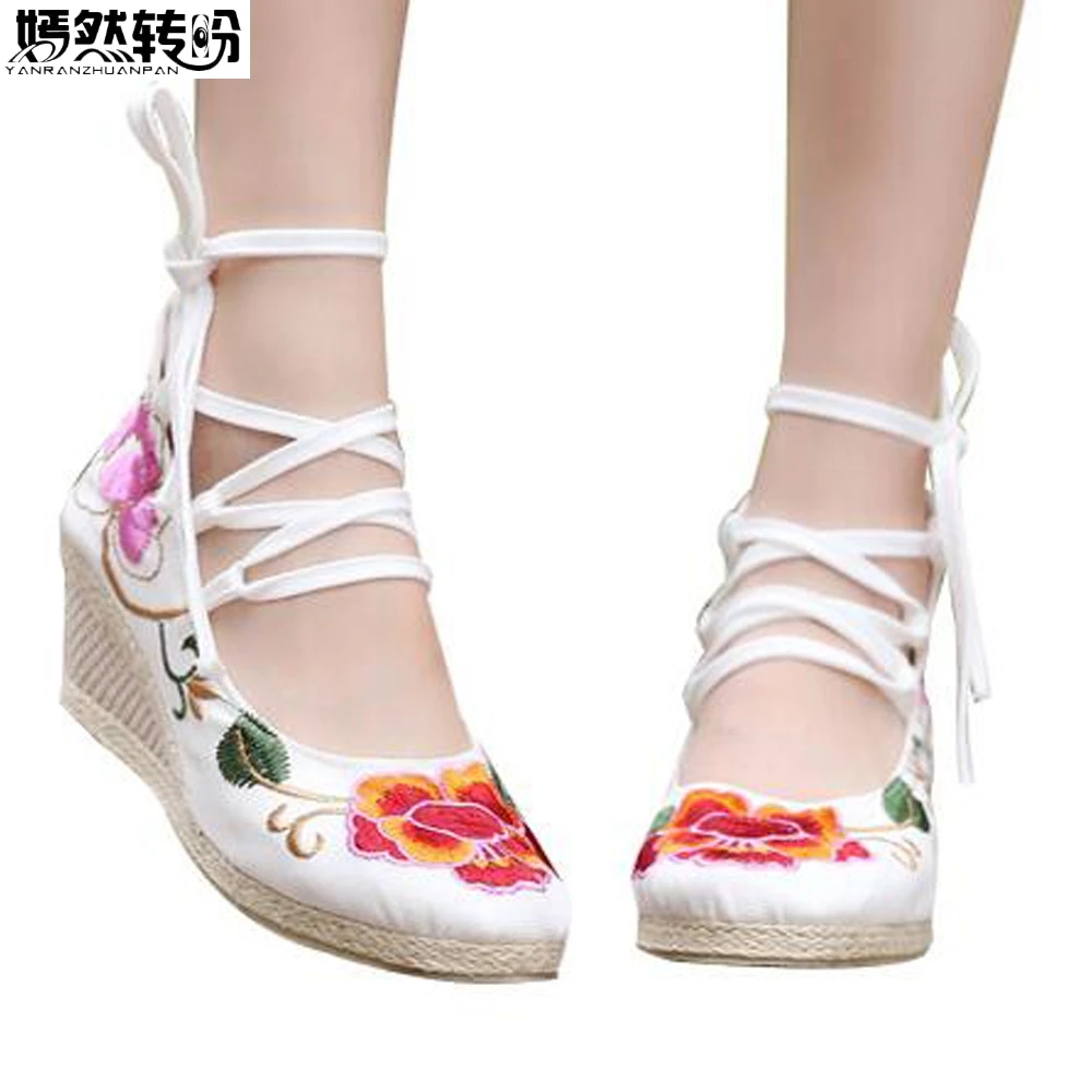 canvas lace pumps