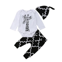 Комплект из 3-х предметов для новорожденного, комплект для маленьких мальчиков маленький мужской верх одежда с длинным рукавом комбинезон с рисунком жирафа+ длинные штаны Комплект одежды с шапочкой осенняя одежда