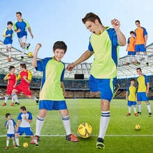 Взрослые и дети футбол футбольные майки комплекты одежды короткий рукав Дети Футбольная форма футбол трикотажный Костюмчик на заказ