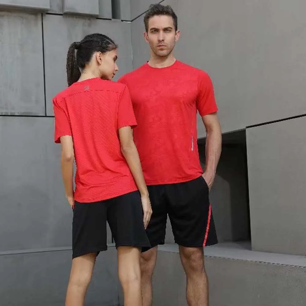 

Men Women Kids Running T Shirts Shorts Sleeves Compression Sports Fitness Gym Workout Training Soccer Tees Men Shirt Tight
