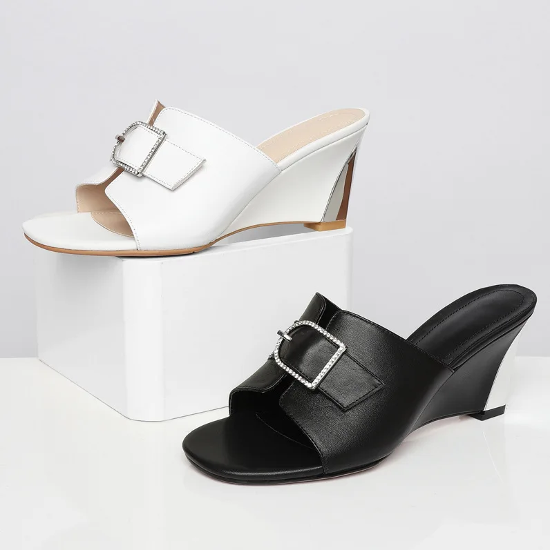 

Outdoor Summer Woman shoes in Fashion Buckle Solid Color Black white Wedges Slides in Sexy Open toe Basic Shoe