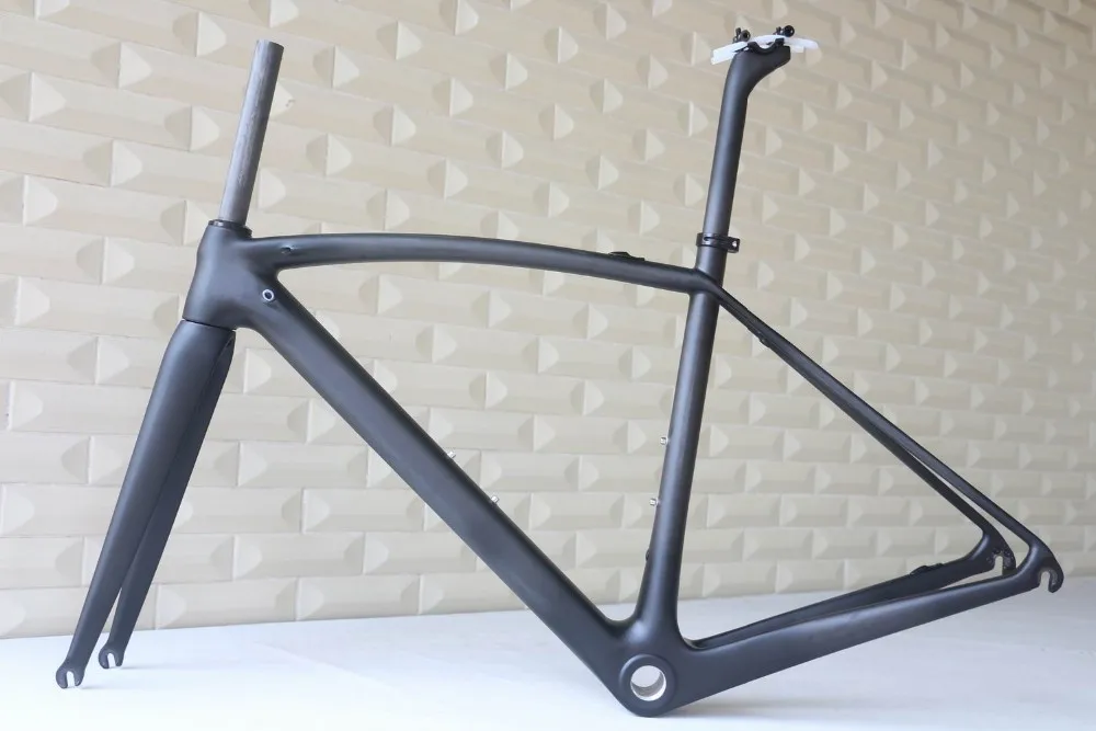 Clearance Chameleon paint full carbon bike parts frame,carbon road bike frame FM208 , carbon aero road frame Di2 OEM ODM carbon bicycle 15 Clearance Chameleon paint full carbon bike parts frame,carbon road bike frame FM208 , carbon aero road frame Di2 OEM ODM carbon bicycle 15