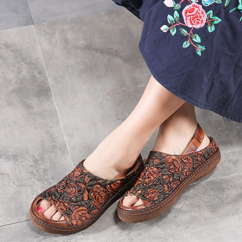 

2019 summer womens sandals flat heel ethnic flowers elastic flat shoes breathable leather sandals ladies 8821 Actmdall