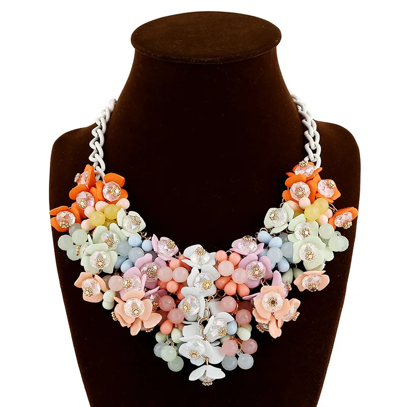 

Flower Choker Necklaces for Womens Bohemian Chain Necklaces Female Colour Personalized Necklaces Fashion Boho
