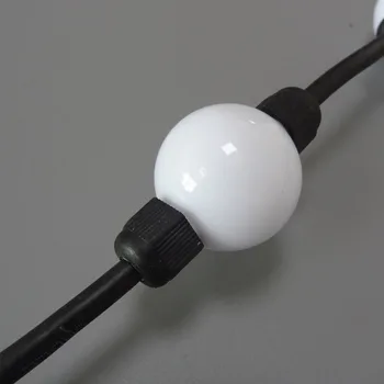 

DC24V input IP67 outdoor addressable 3D 40pcs 50mm UCS2903 full color milky ball;1.44W;double side with 3pcs 5050 leds each side