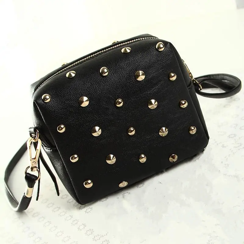 2016 Rivet  Women Bags  Fashion metal bag Punk Mini Crossbody Bag/Women Messenger Bag Big Enough for IPhone 6