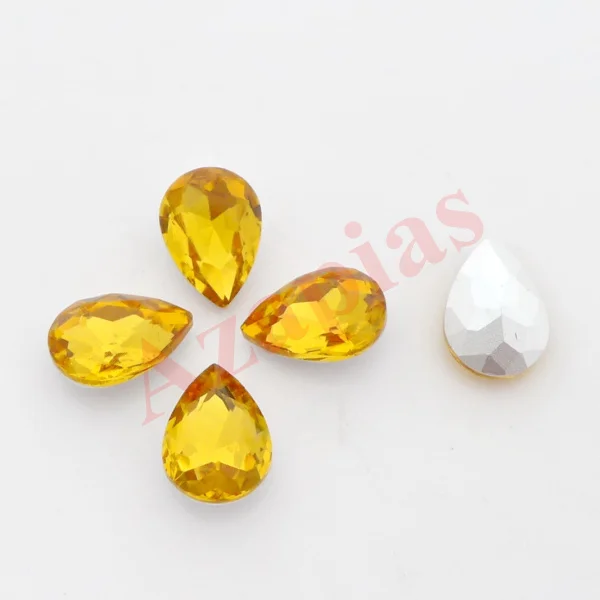 M05 golden yellow