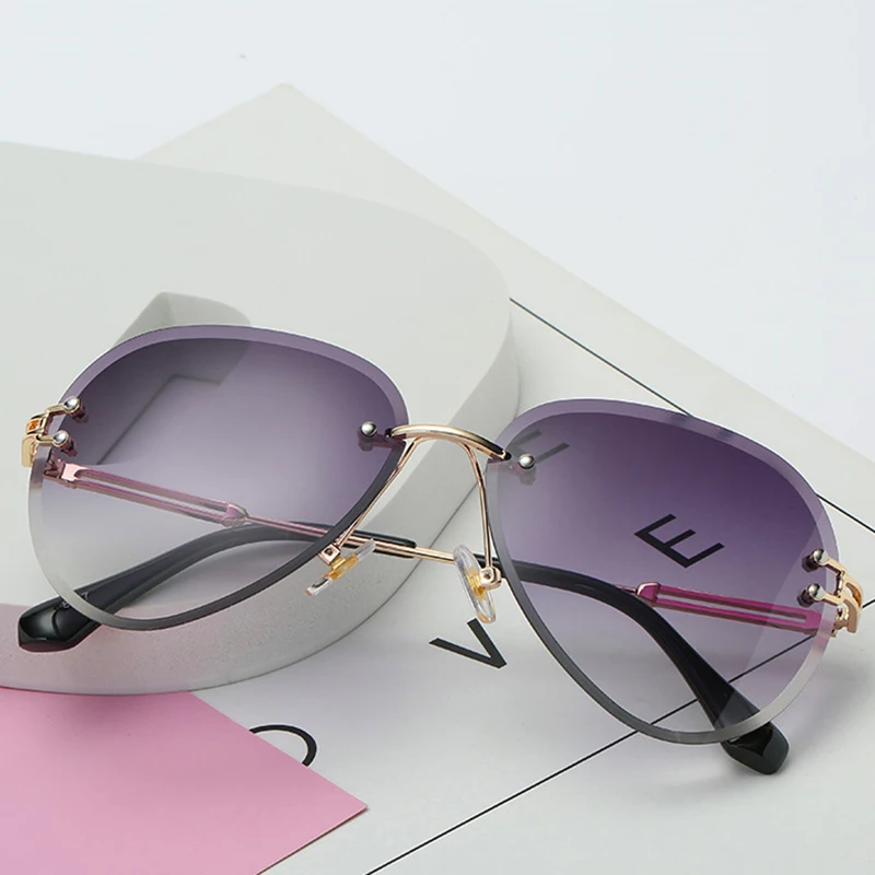 Новые Модные фирменные дизайнерские Винтажные Солнцезащитные очки без оправы для женщин и мужчин Ретро прозрачные линзы градиентные солнцезащитные очки для женщин UV400