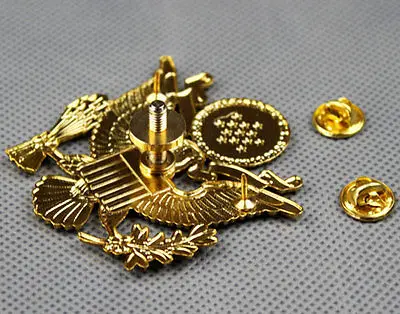 WWII US Army Epluribus Unum Officers Metal Cap Hat Badge Pin-US111