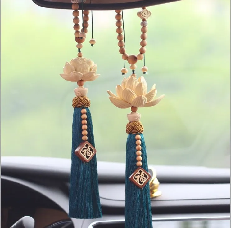 

Car pendant creative large lotus ornaments high-end car accessories boxwood solid three-dimensional lotus mirror mirror pendant
