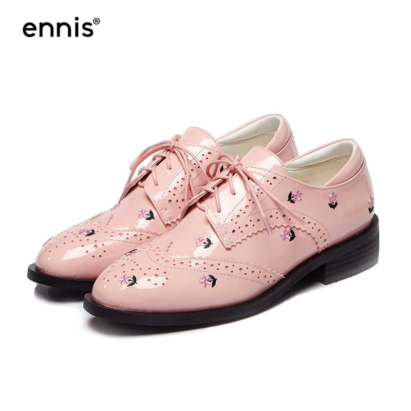 NEW Brogue Shoes Women Leather Casual Lace Up Shoes Spring Girl Flower Shoes Oxfords Pink Patent
