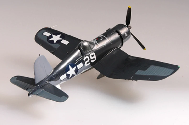 1: 72 Масштаб Модель самолета США F4U-1A истребитель в сборе авиационные Модели Строительные наборы 37231