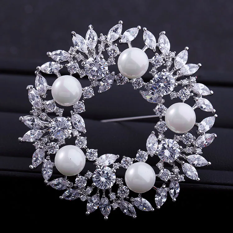 

Large Flower Brooches for Woman Men Imitation Pearls Brooch Mother of Pearl Crystal Suit Vintage Brooch Rhinestone Jewelry X413