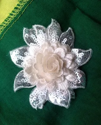 5 шт блестки вышивают цветок Patche 3,2 дюймов - Цвет: white