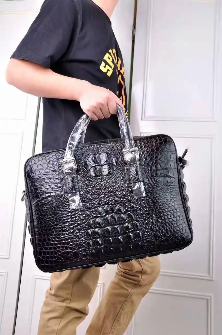 Рисунок 6 - Мужская деловая сумка