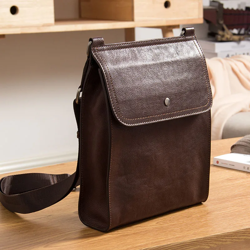 AETOO Men's leather shoulder bag, head leather casual fashion shoulder bag, simple cowhide sloping bag