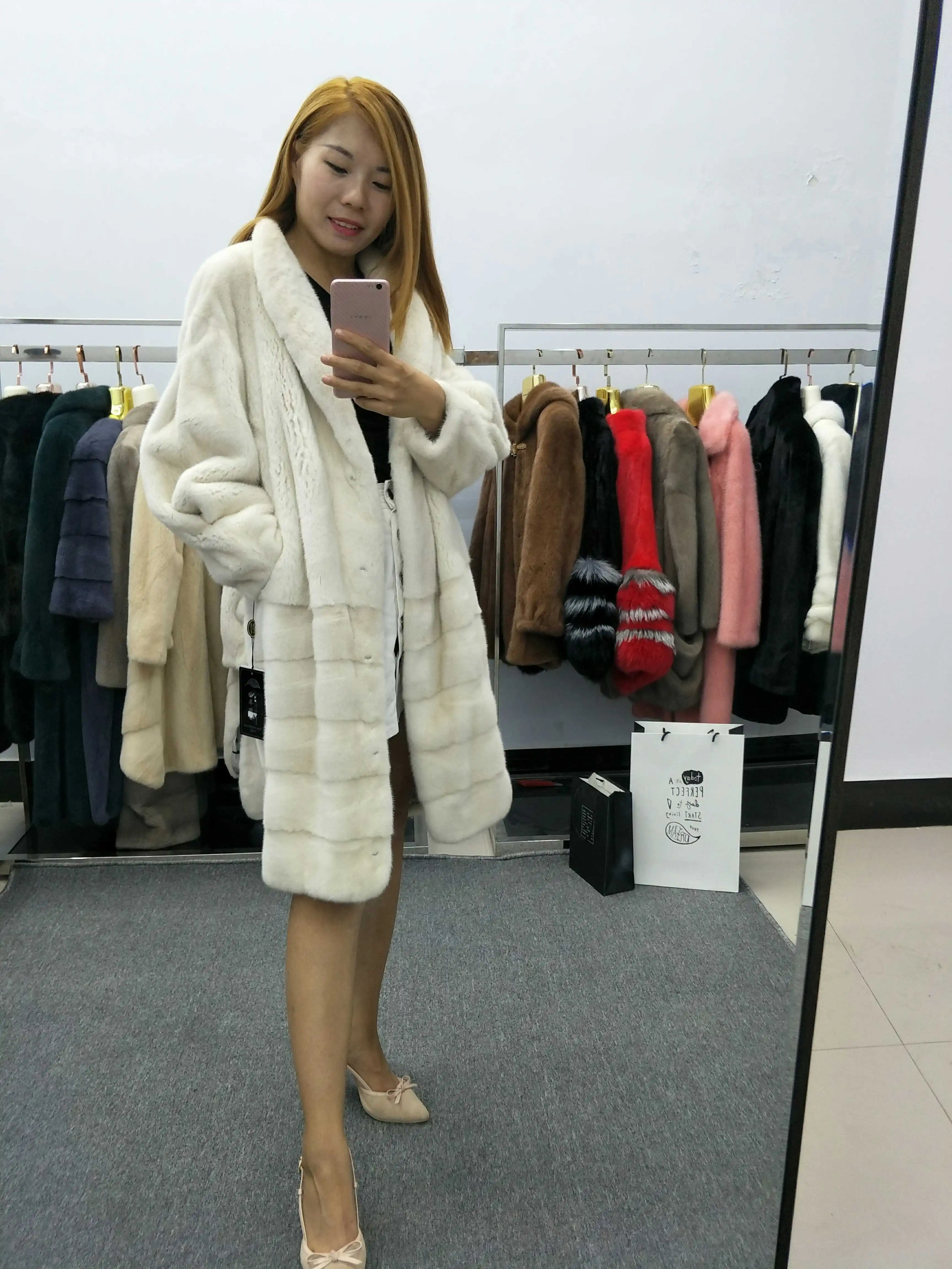 

Mink coat female whole long long sleeve new high-end imported velvet mink fur coat whole suede