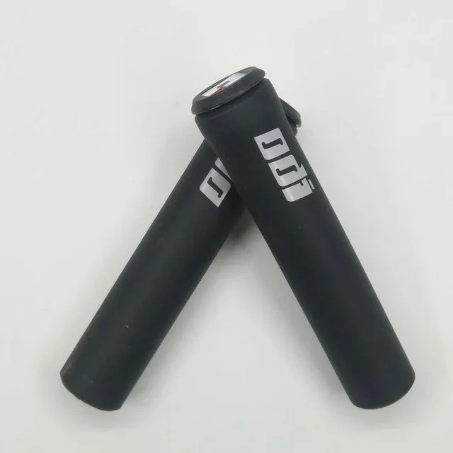ODI-mountainbike-stuur-handvat-anti-slip-schokdemper-mountainbike-balans-fiets-handvat-siliconen-grip-bike-mitt.jpg_640x640 (3)