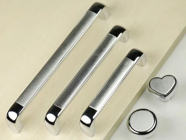 Coupon antique hardware