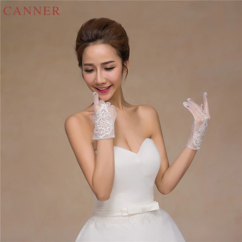 Элегантное платье с юбкой-пачкой, свадебные перчатки для невесты белого цвета наручные Длина кружевная цветоная Аппликация женские свадебные аксессуары C4