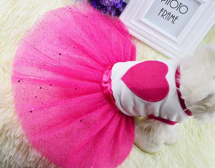 Newly Sexy Tulle Puppy Dog Cat Clothes Red Heart Cat Dress Skirt Wedding Dresses Pet Dog Apparel in Spring and Summer Wholesale XS-XXL3