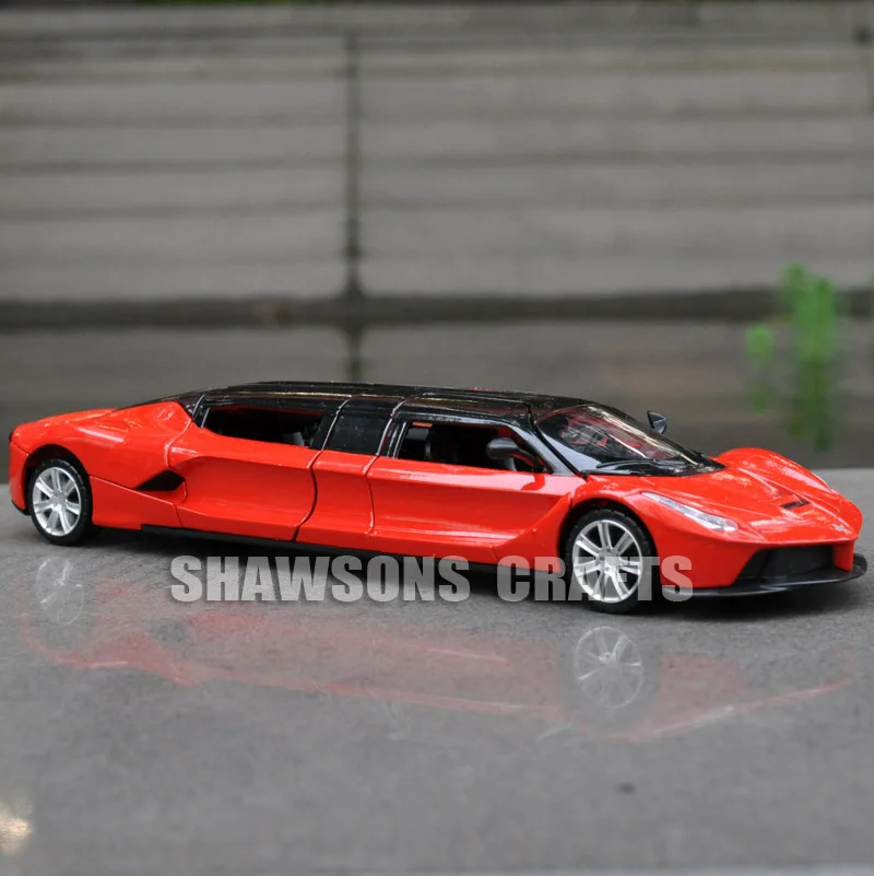 

1:32 Diecast Car Model Toys Pull Back Ferrary Stretch Limousine W/ Sound & Light