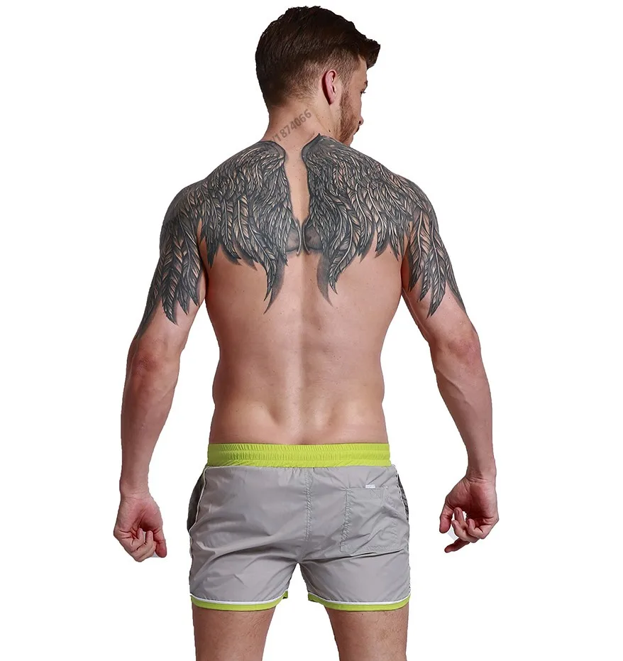 Shorts de praia e surfe