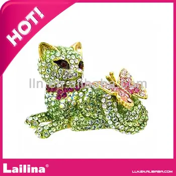 

Cute Rhinestone Dog with Butterful brooch Pin Hot Sell