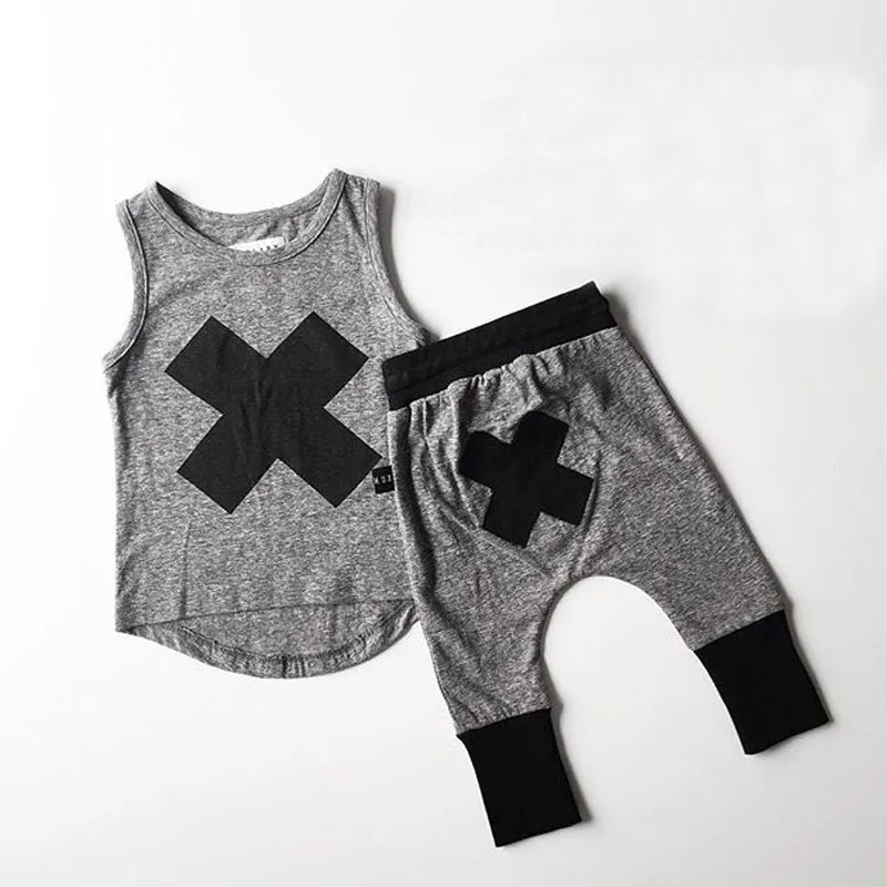 

2Pcs Baby Boys Clothing Set Sleeveless Letter T-shirt+ XX Pants Baby Clothes Best Present Baby Boys Children Clothes