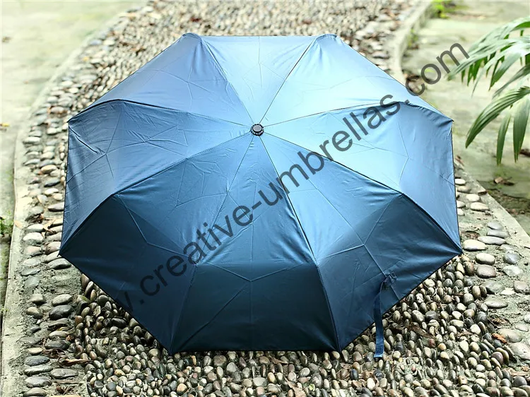 

Three fold auto open auto close umbrella,OX style,steel shaft fiberglass windproof colour coating UV protecting pocket parasol