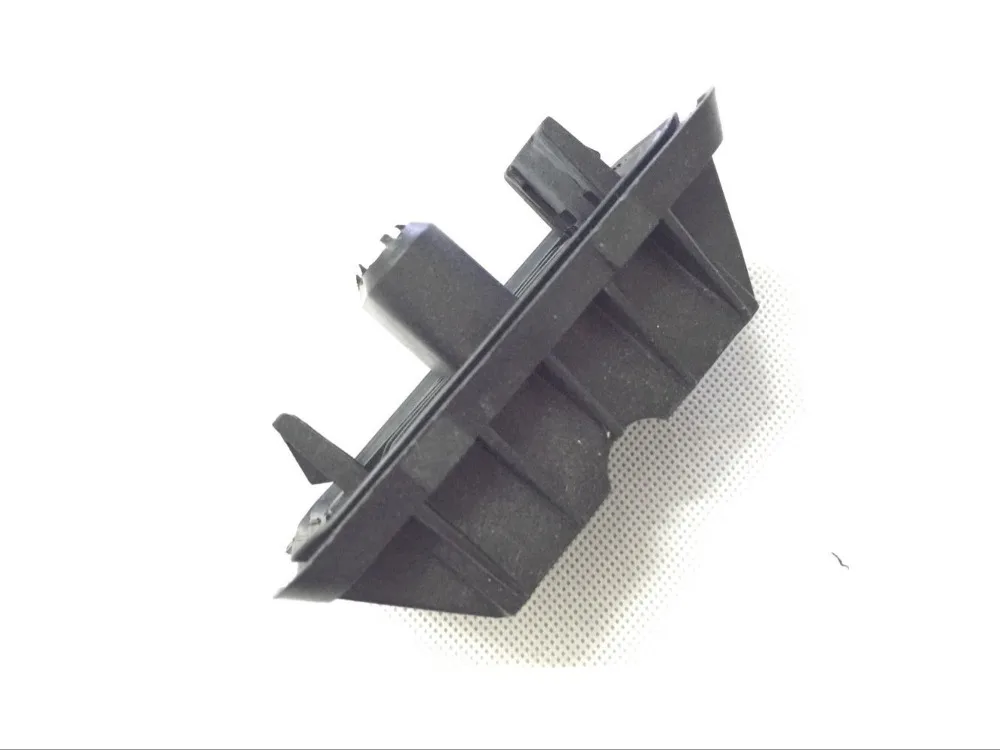 Under Car Lifting Support Jack Pad 51717065919 For BMW E60 E61 525i 530i 545i 535Xi 528i