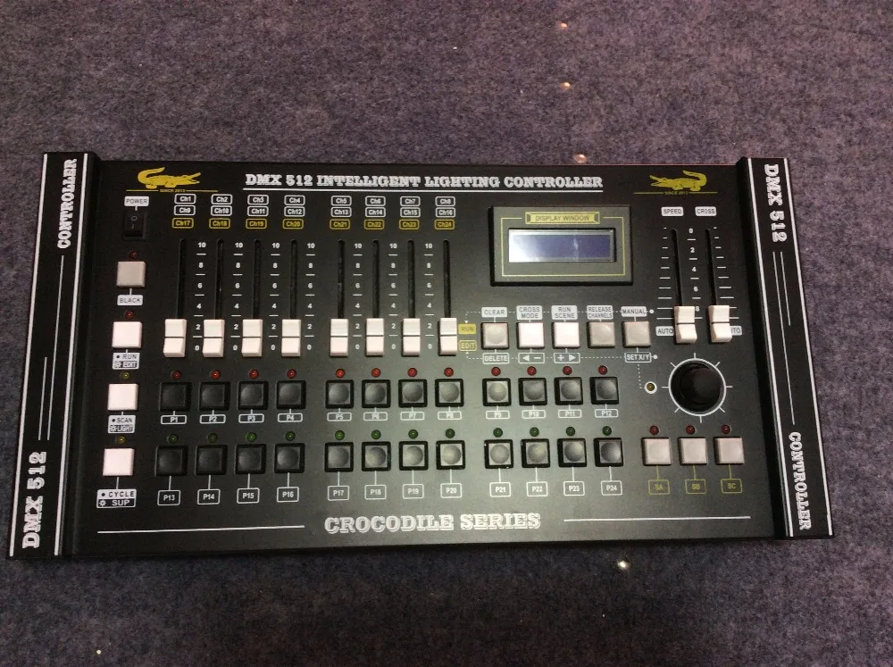 Small crocodile 2024 Controller / 2024 channel console / performances