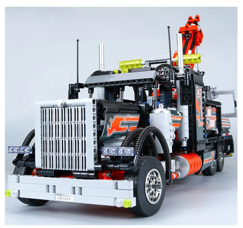 

20020 1877Pcs Technic Series Pneumatic Tow Truck Model Building Kits Blocks Bricks Toys Gift With 8285