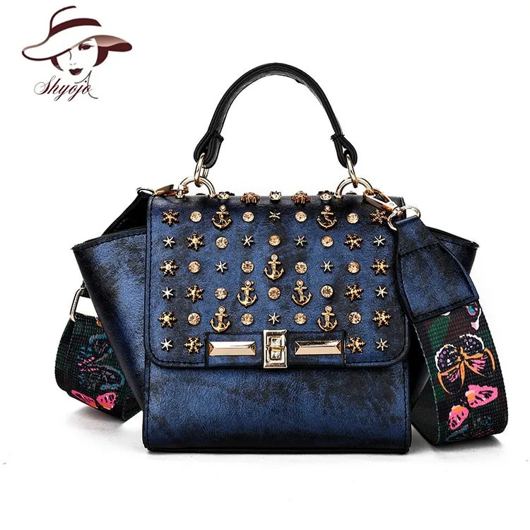 

2018 New Arrive Luxury Women Messenger Bag Rivets Girls Crossbody Bag High Quality Solid PU Leather Female Clutch Soft Flap Tote