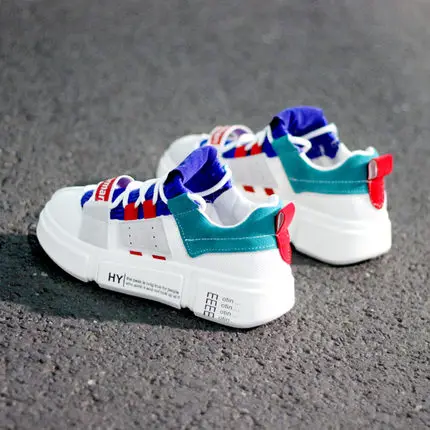 

2018 new Korean version of the wild net red shoes Harajuku student breathable shoes.