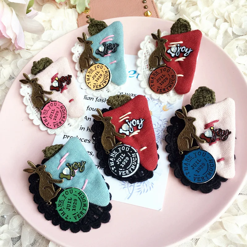 

High Quality Korea Fabric Kangroo Radish Badge Brooches Pins Fashion Jewelry For Girl Woman Accessories-SWGWBH045F
