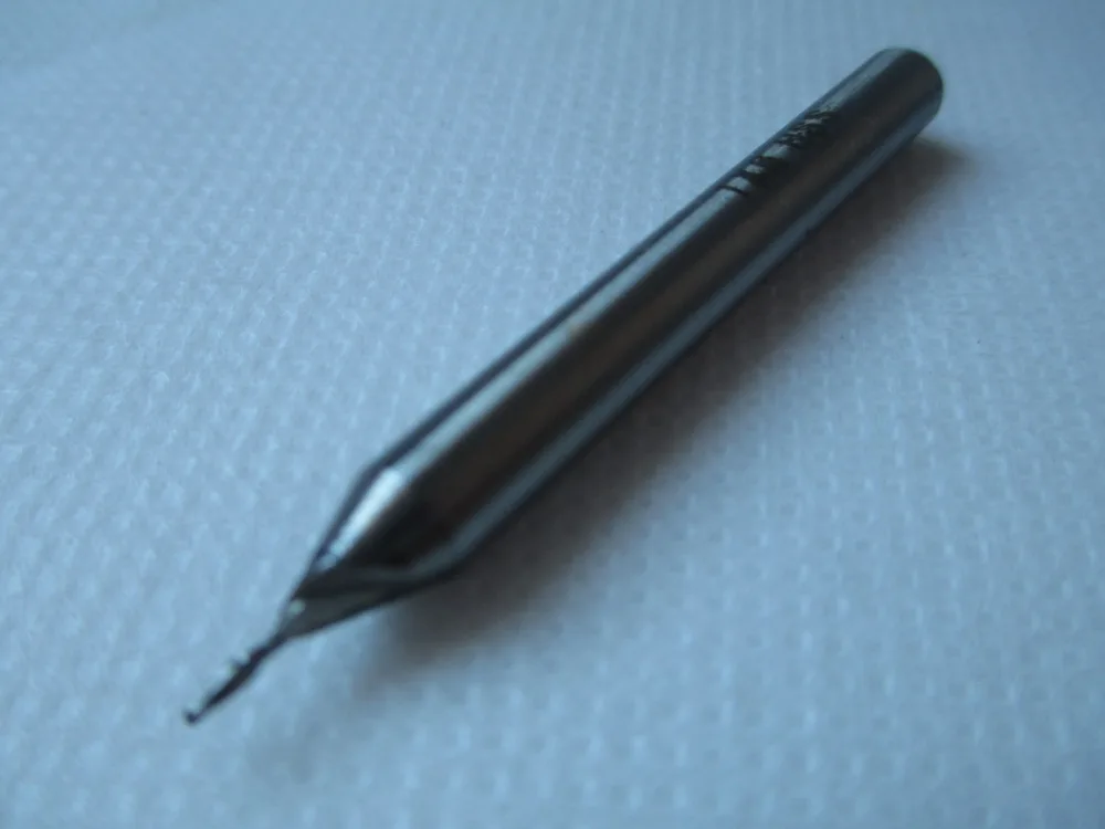 

HSS 2 Flute 6mm Shank Cutting Depth Straight End Mill Cutter Dia 1mm Bit